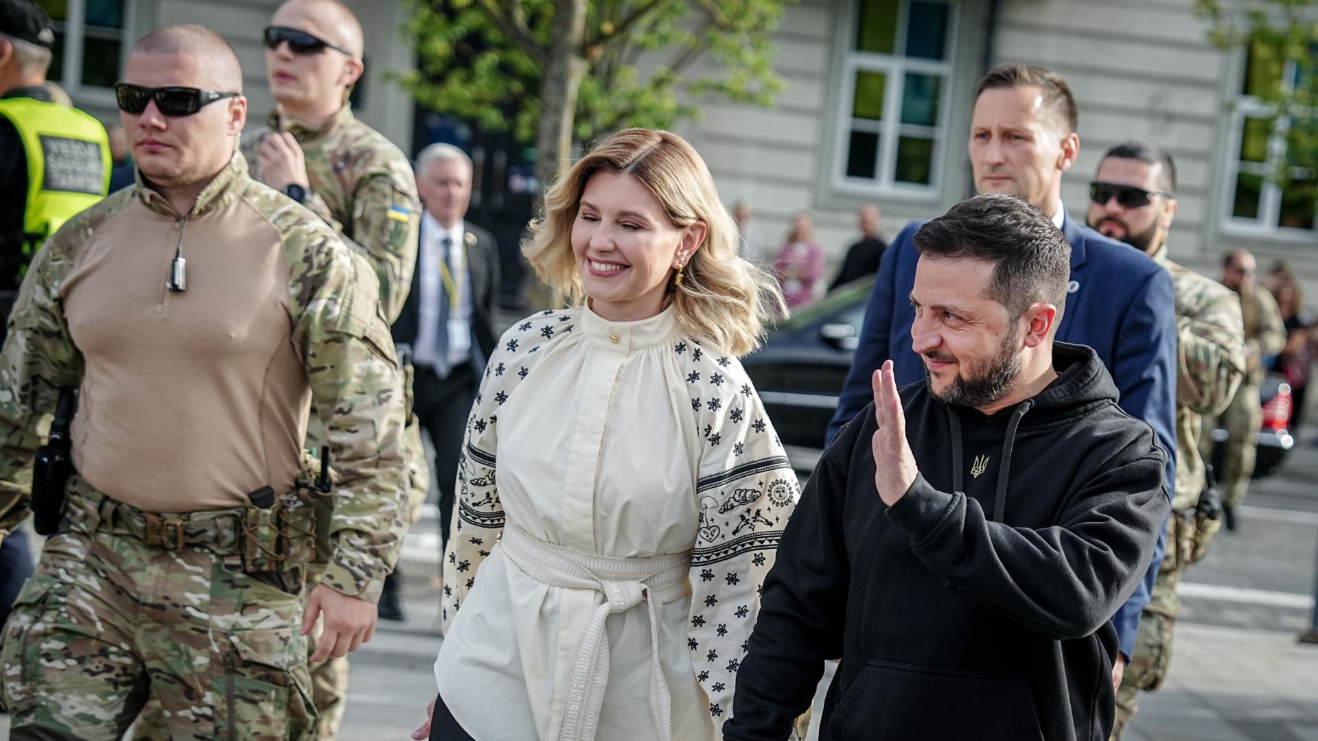 Volodymyr Zelenskyy, president of Ukraine, arrives with his wife, Olena Zelenska, for a public address in the Lithuanian capital on the sidelines of the NATO summit.