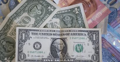 U.S. dollar gains as rate cuts doubts surface