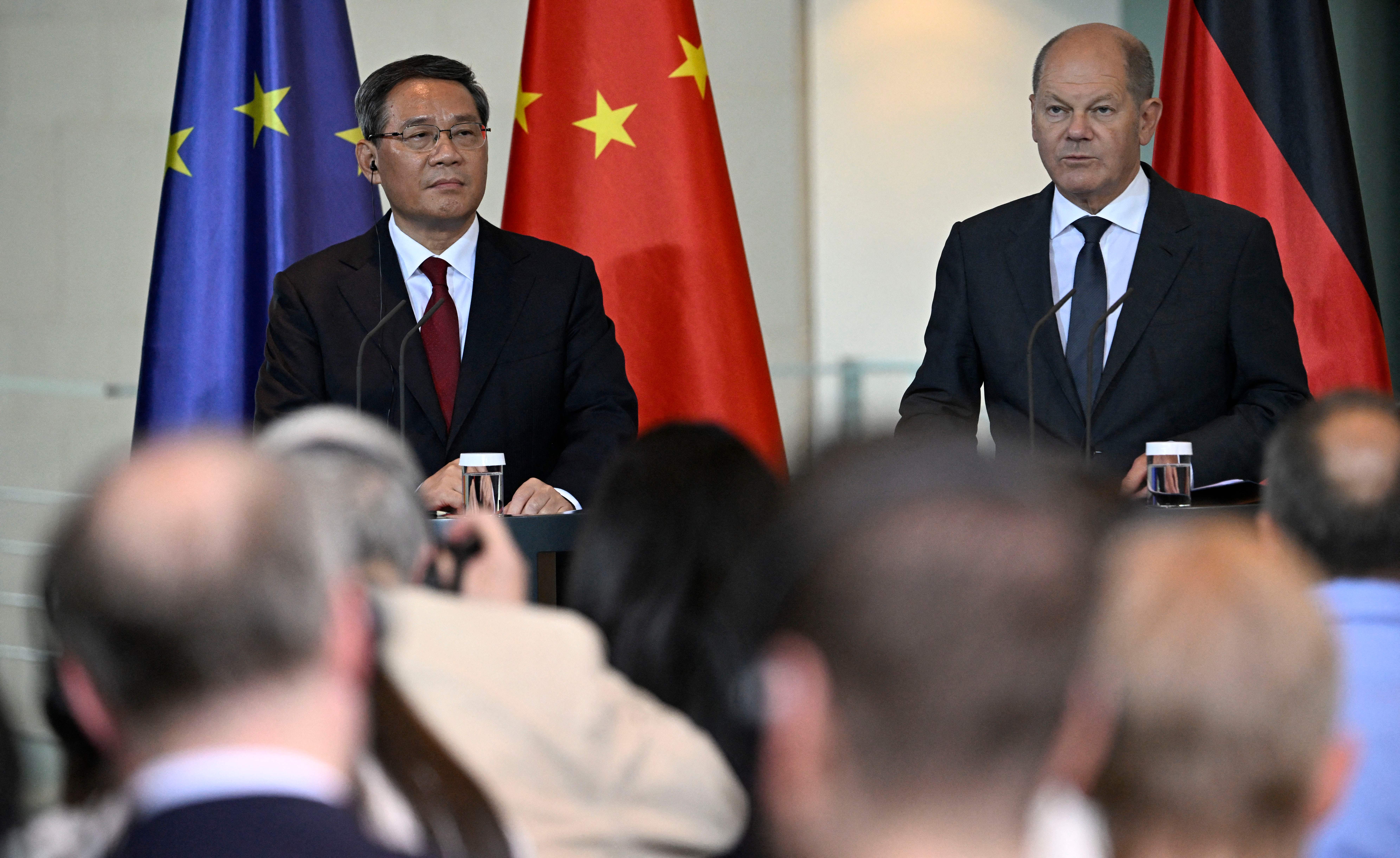 Alemania insta a las empresas a «eliminar el riesgo» de China y subraya que no busca la desvinculación