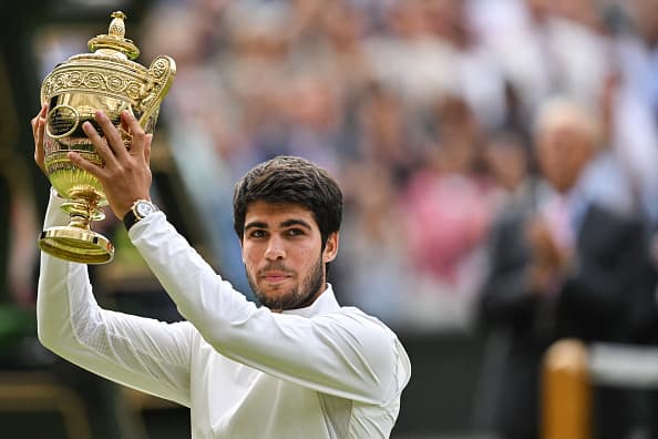 Carlos Alcaraz beats Novak Djokovic in 5 sets to win Wimbledon for his second major trophy