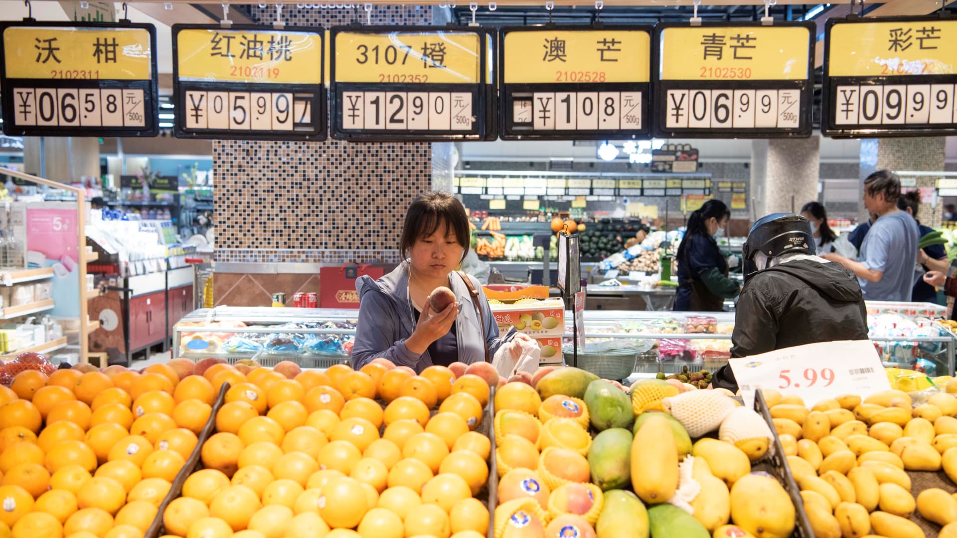 China's cautious consumer confidence is dampening economic recovery, says ADB  