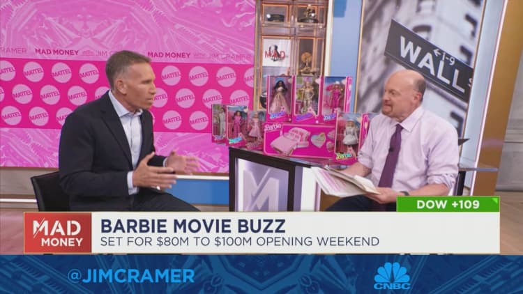 Ynon Kreiz, CEO de Mattel, habla con Jim Cramer sobre la pasión por las películas de Barbie
