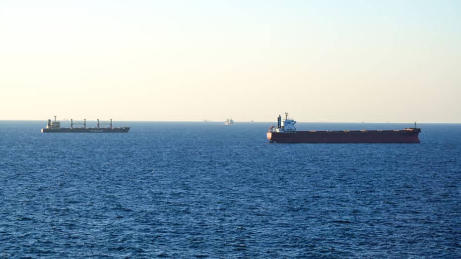 Barco de granos en el Mar Negro el 17 de julio de 2023.