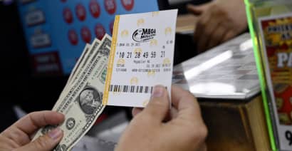 Mega Millions jackpot hits $940 million. If you win, here's the tax bill