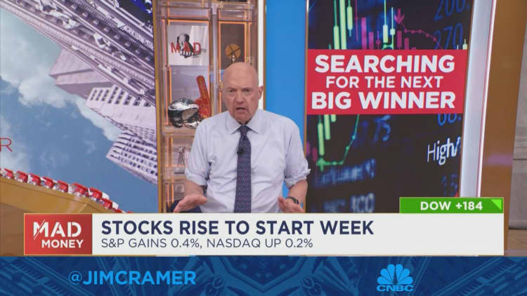 Buying ahead of the quarter is a sucker's game, say Jim Cramer
