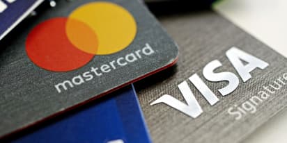 Mastercard, Visa reach $30 billion settlement over credit card fees 