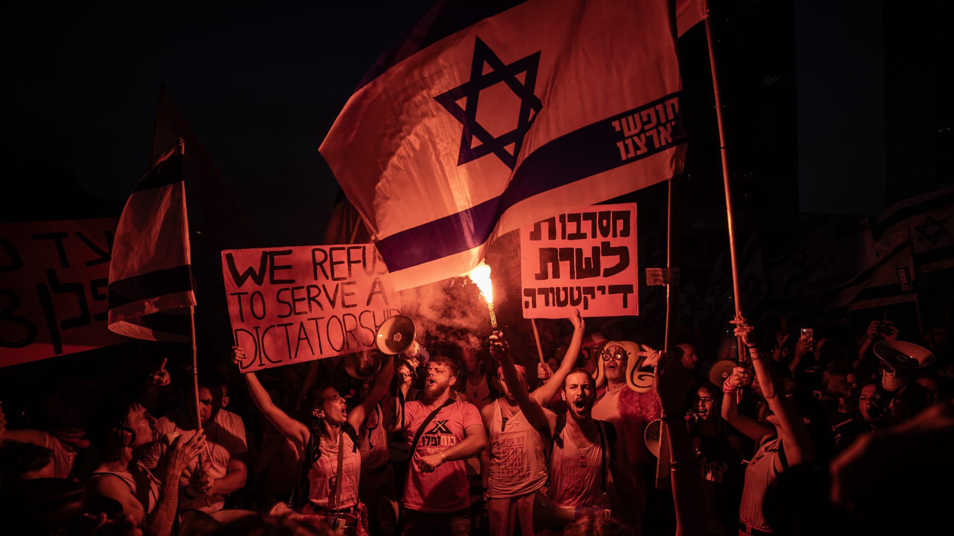 Israeli protesters keep pressure on Netanyahu after judicial turmoil