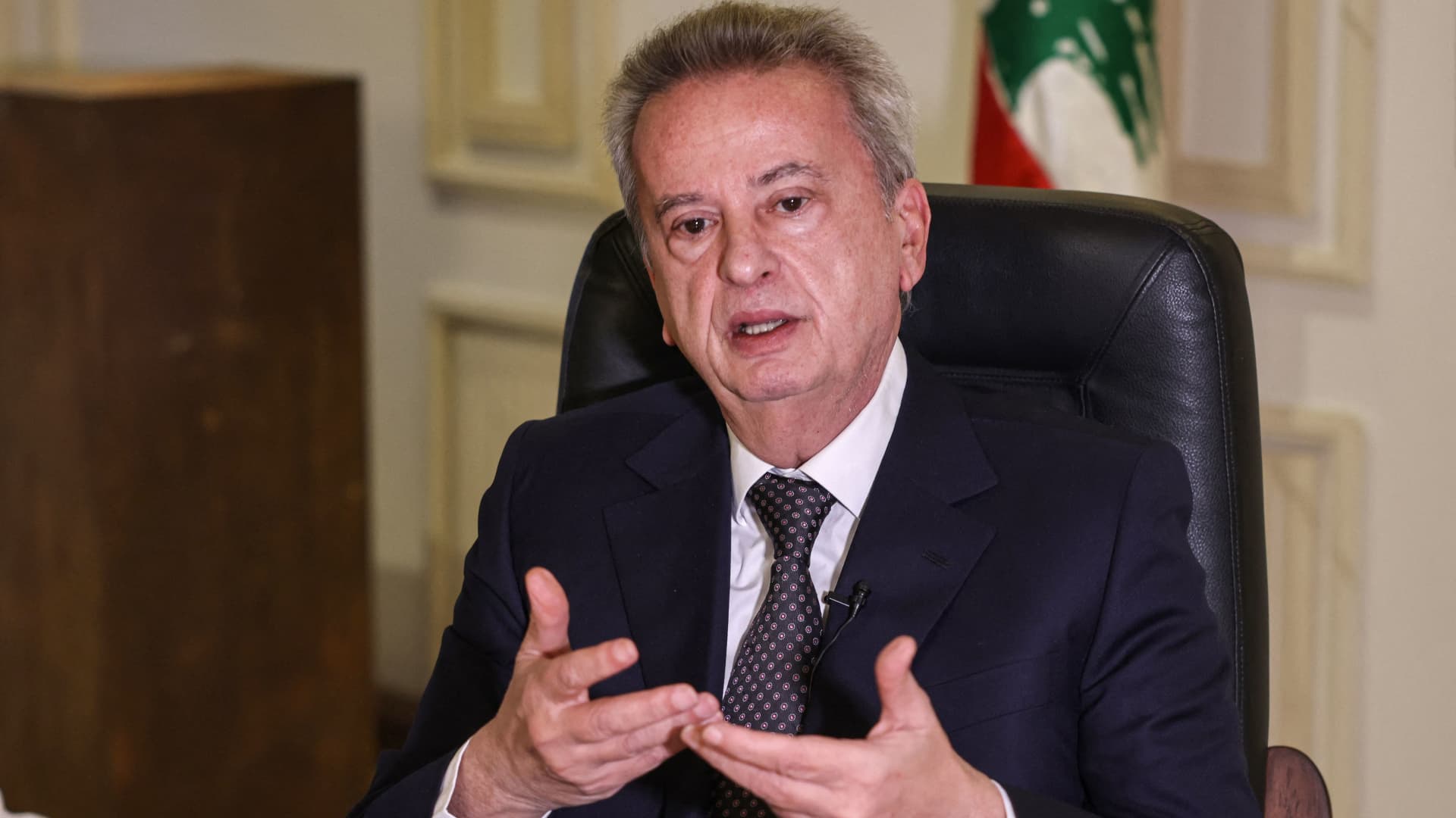 Lebanon’s central bank chief steps down — and many blame him for the country’s economic collapse