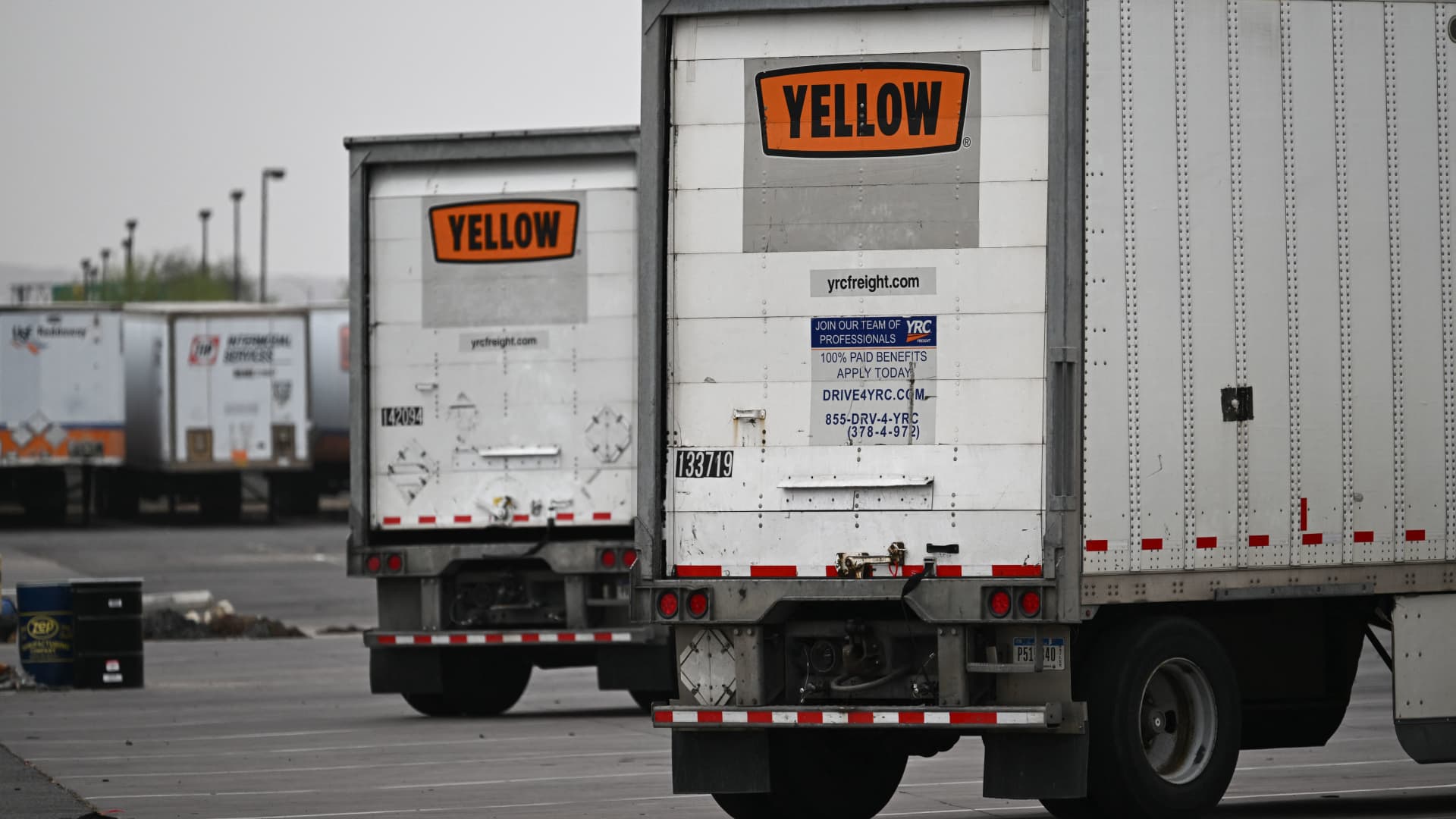 Bankrupt trucker Yellow repays $700 million Covid mortgage, as unsecured creditors press for billions more