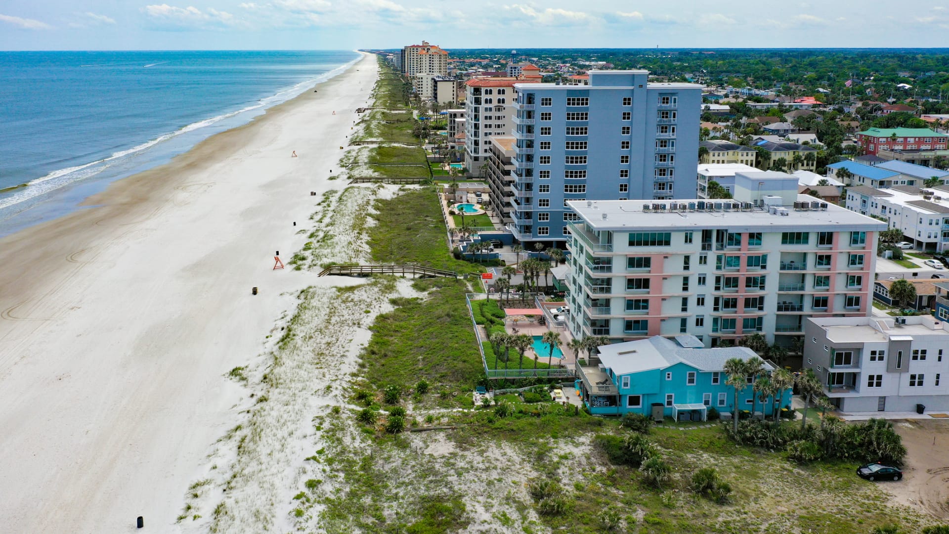 Jacksonville Beach, Florida is the top U.S. summer destination, according to HomeToGo.