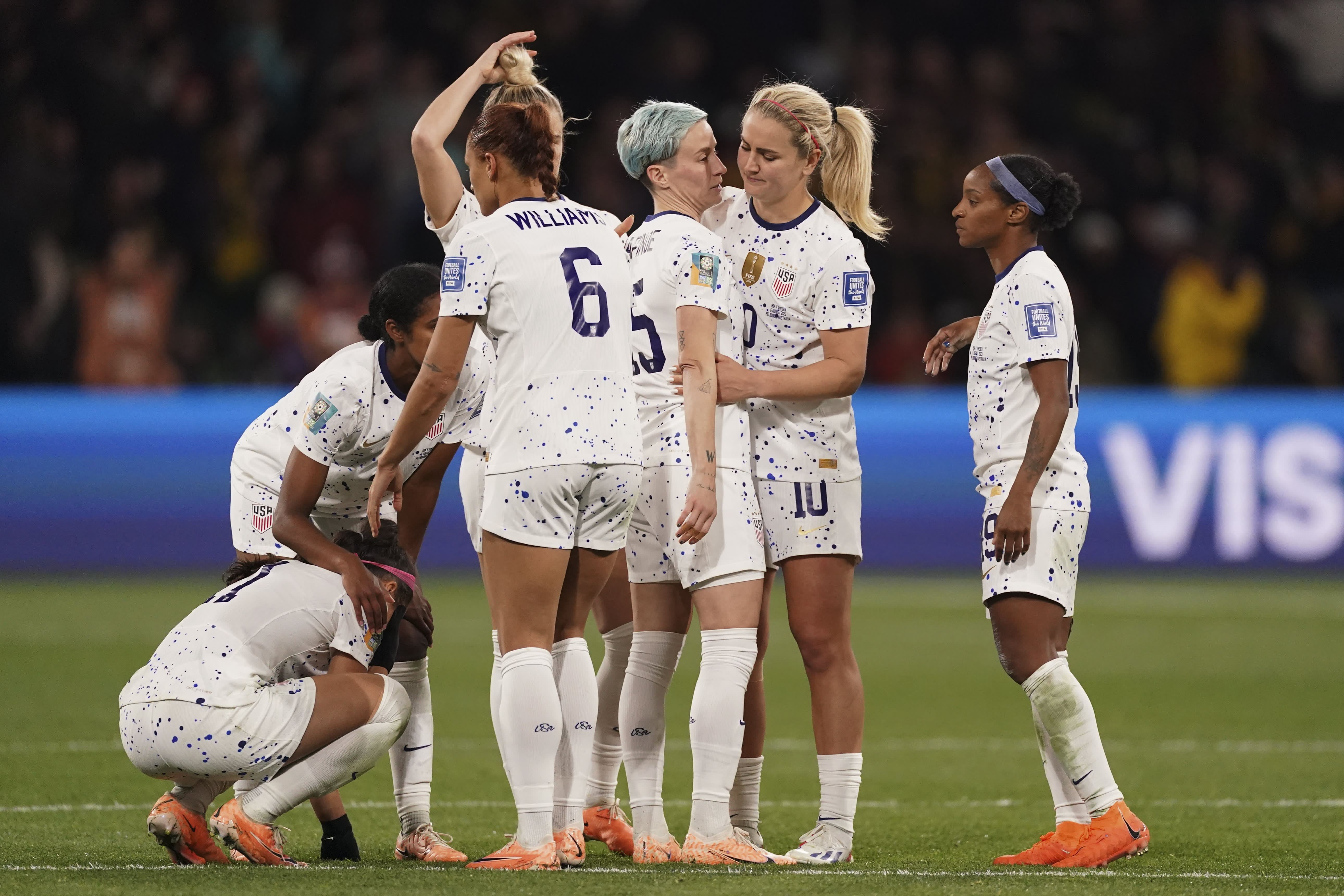 USA vs Sweden penalty shootout: USWNT eliminated from Women's World Cup  after missing three penalty kicks