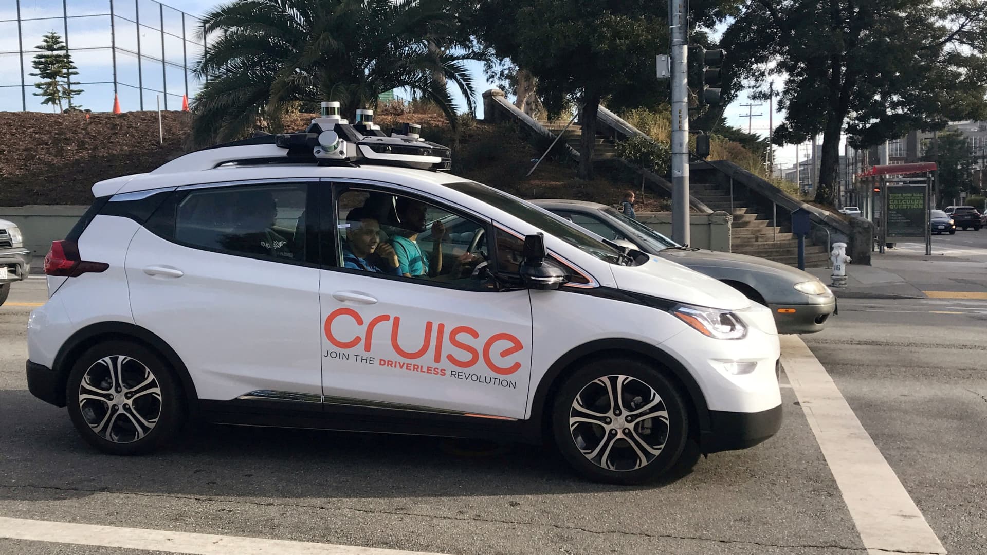 California DMV suspends Cruise’s self-driving car permits