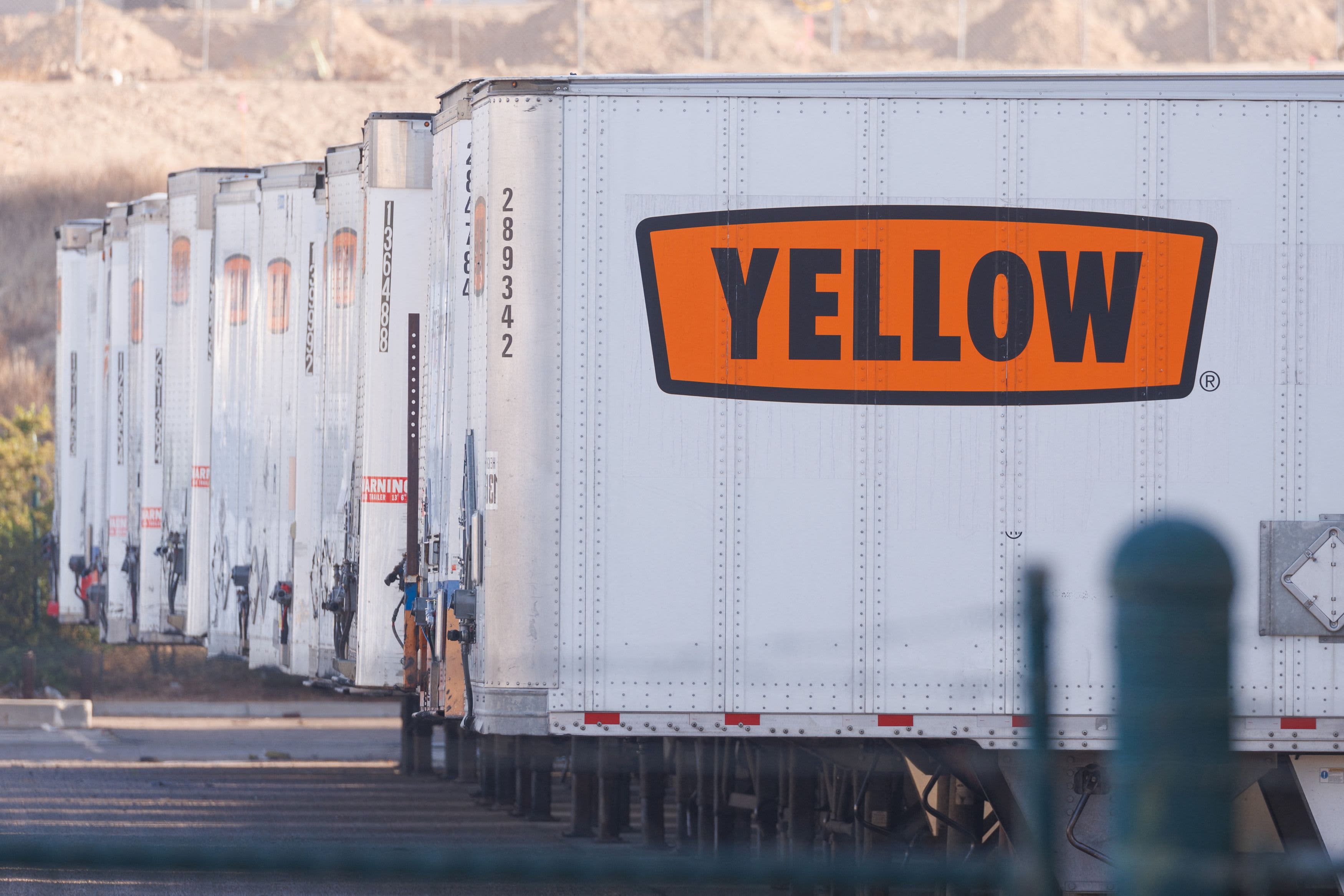 İflas eden kamyon şoförü Yellow’un milyar dolarlık savaşı ekonomi için ne anlama geliyor?