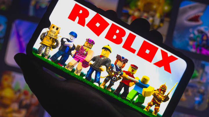 Game maker Roblox's value rockets seven-fold during pandemic - BBC News