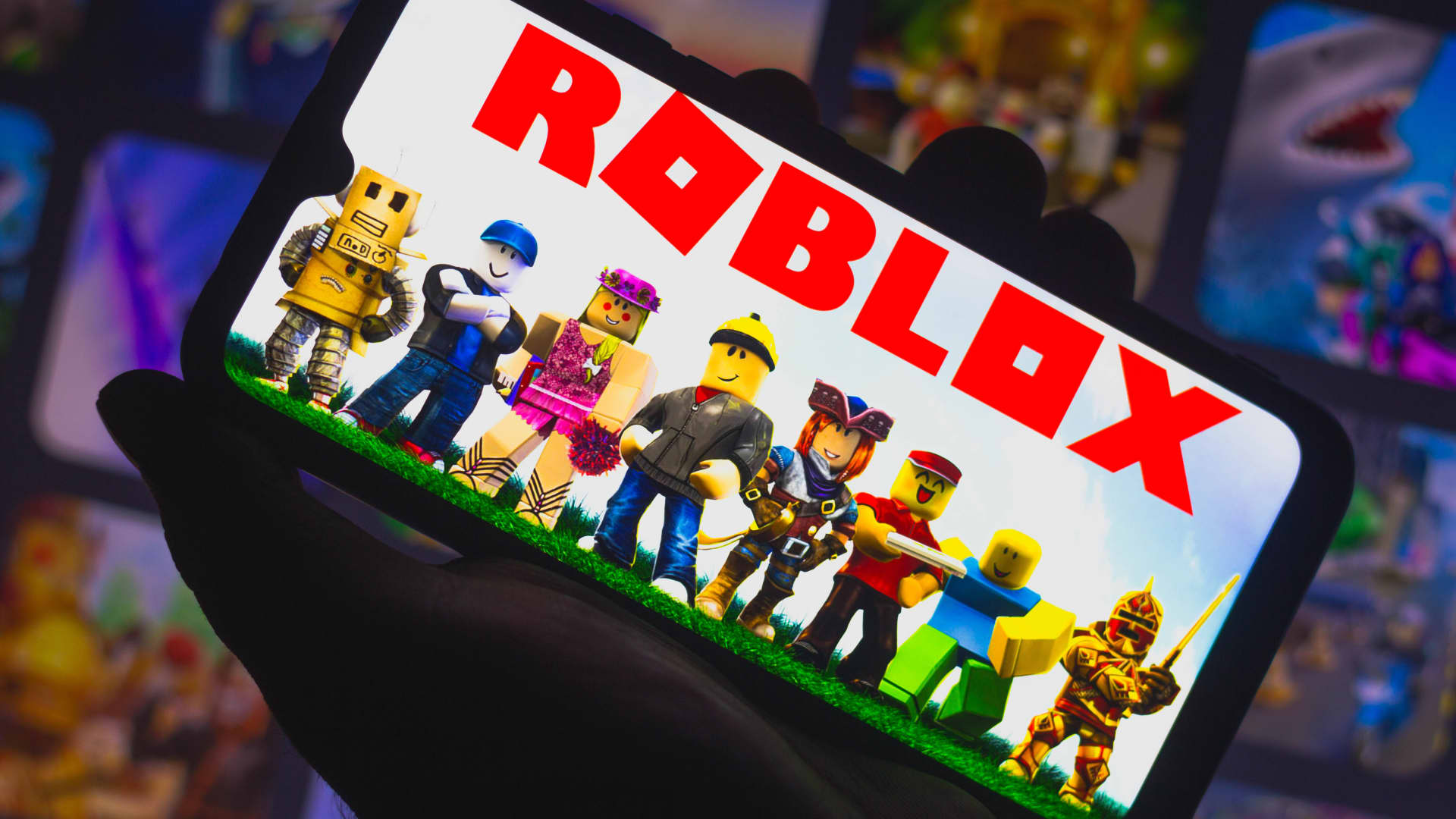 Stocks making the biggest moves midday: Roblox, Penn Entertainment, Upstart and more