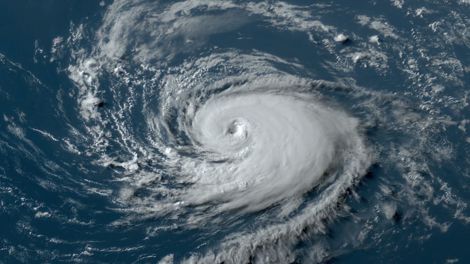 Una imagen satelital del huracán Don a las 6:20 p. m. EDT el 22 de julio de 2023 en el Atlántico.  Don fue el primer huracán de la temporada de huracanes del Atlántico de 2023.