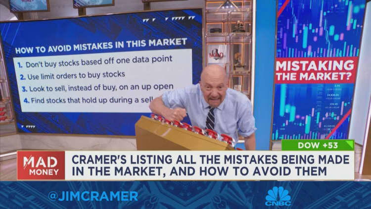 If a stock can withstand a sell-off there might be something special happening, says Jim Cramer