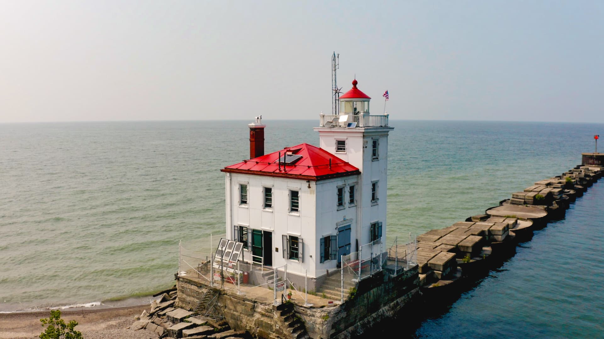 https://image.cnbcfm.com/api/v1/image/107286280-Unlocked-_Abandoned_Lighthouse-_Thumb-_For_website.jpg?v=1692121859