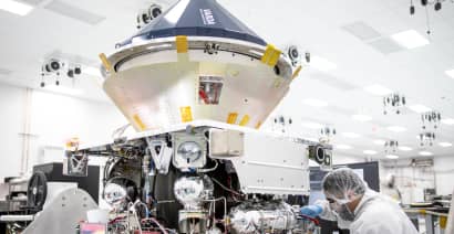 After 8 months stuck in orbit, Varda's drug spacecraft gets approval to return