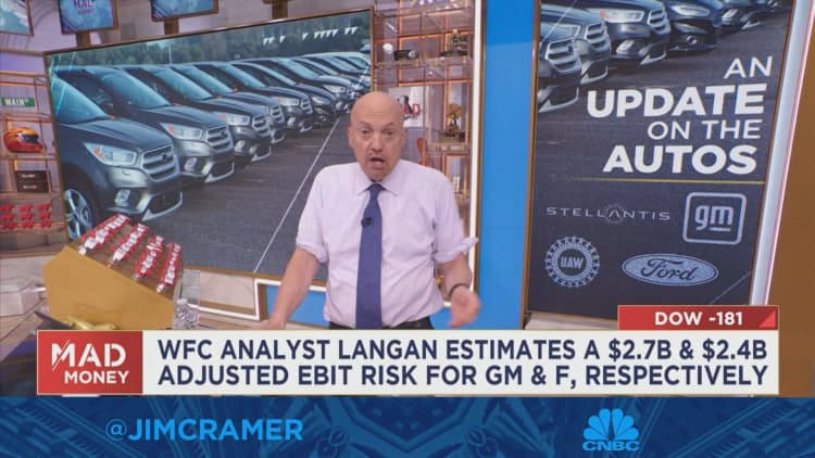 I'm not that worried about a strike by the UAW, it's not a reason to sell, says Jim Cramer