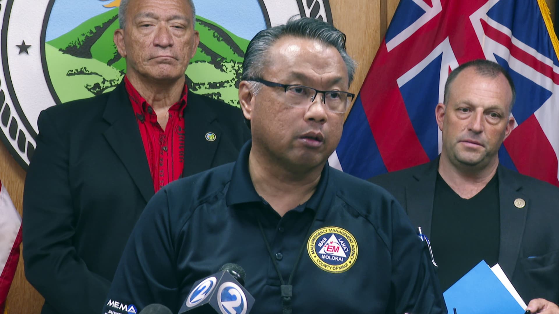 Maui emergency chief resigns after defending decision to not activate