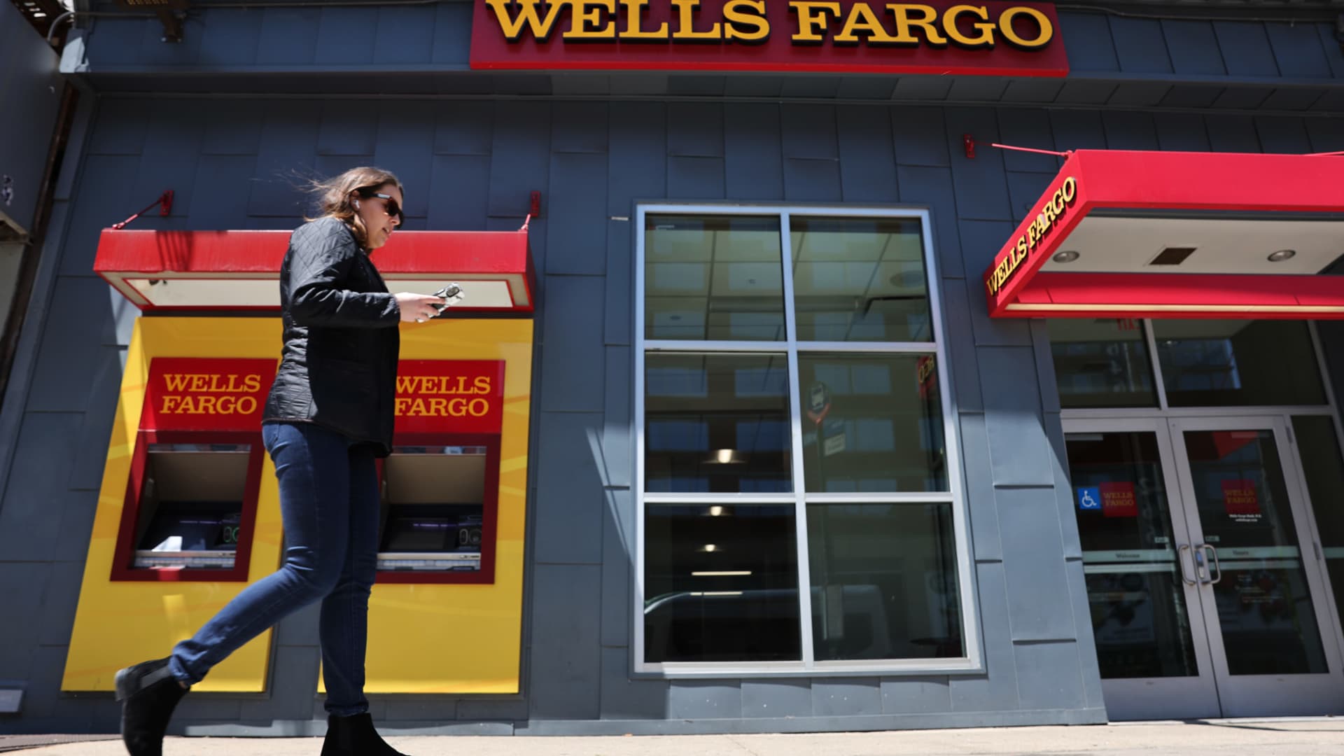 Wells Fargo repays clients $40 million for excessive investment advice fees