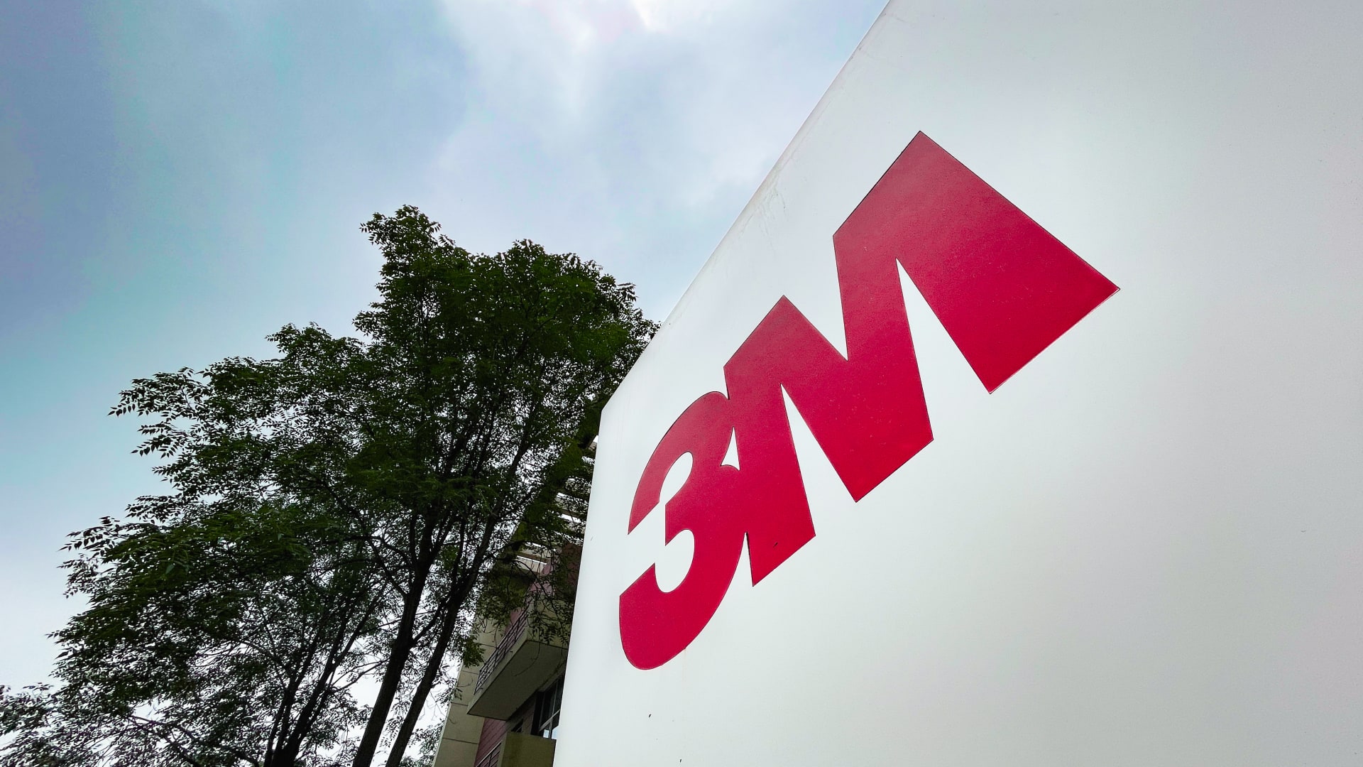 3M agrees to pay $6 billion to settle lawsuits over U.S. military earplugs