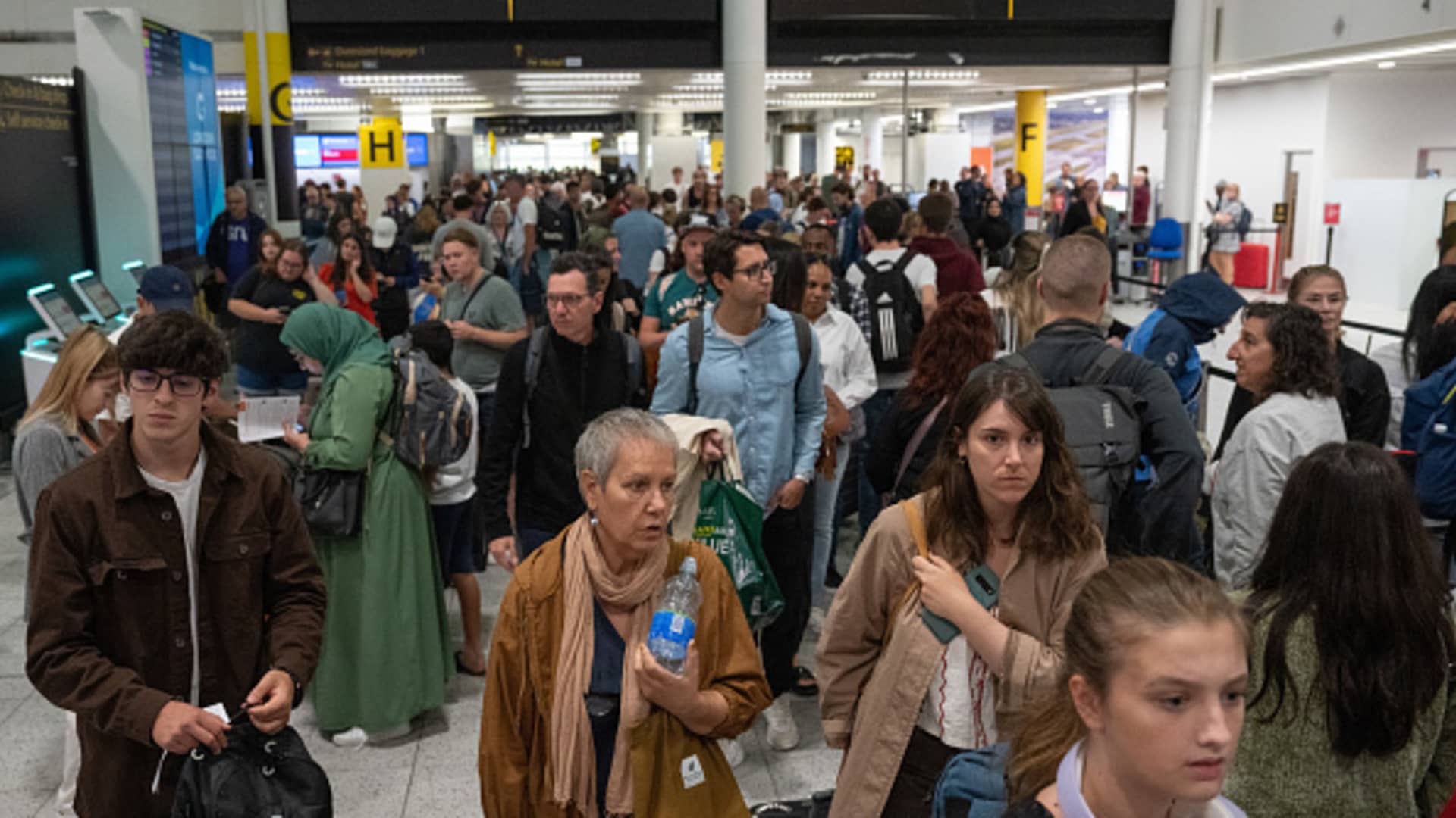 UK flight disruption will take 'days' to fix after technical glitch causes travel chaos