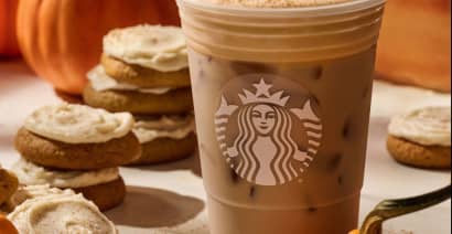 Autumn arrives earlier than ever for Starbucks and other restaurants