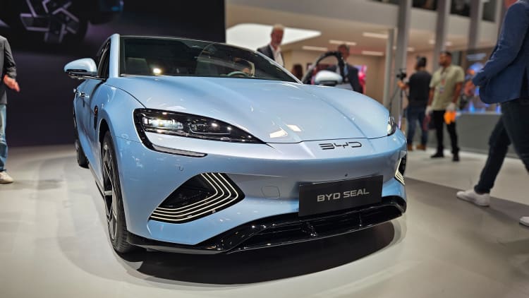 El rápido ascenso del fabricante chino de vehículos eléctricos BYD