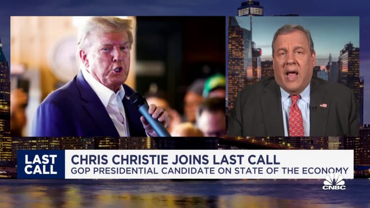 fmr.  Gobernador de Nueva Jersey, Chris Christie: El problema tanto con Trump como con Biden es que no controlan el gasto