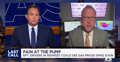Midwesterners could wake up to gas prices up 40-70 cents, says petroleum analyst Patrick De Haan