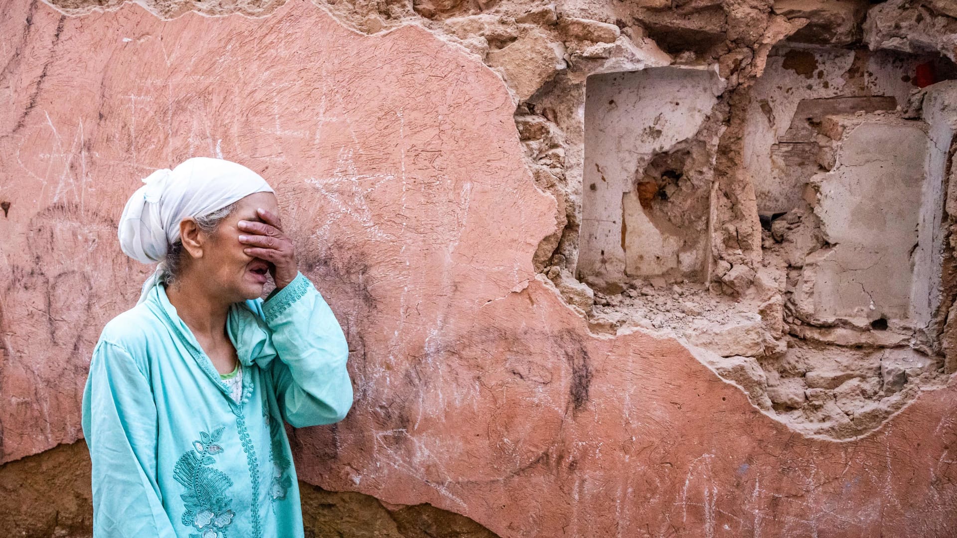 As Morocco reels from deadly quake, survivors seek aid