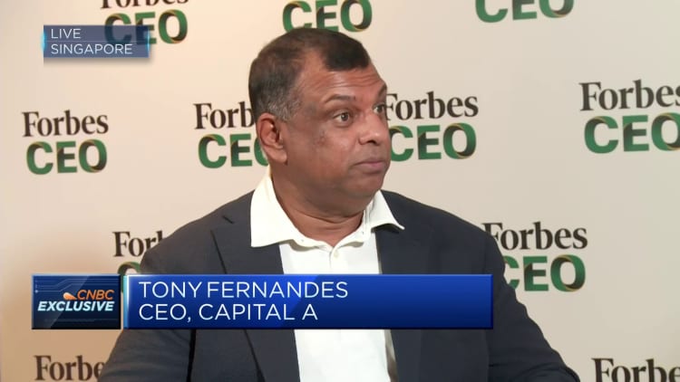 AirAsia Philippines IPO delay is not driven by the market, says Tony Fernandes