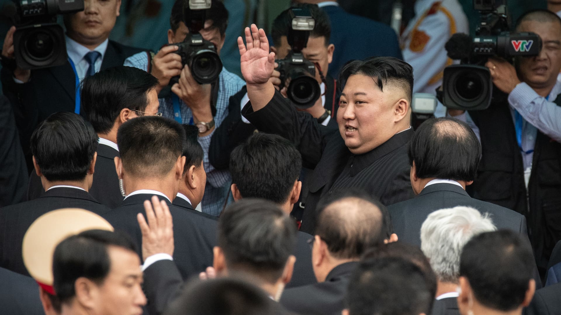 North Korean leader Kim Jong Un waves as he prepares to leave Vietnam by train after a two day official visit preceded by the DPRK-USA Hanoi summit, on March 2, 2019 in Dong Dang, Vietnam.