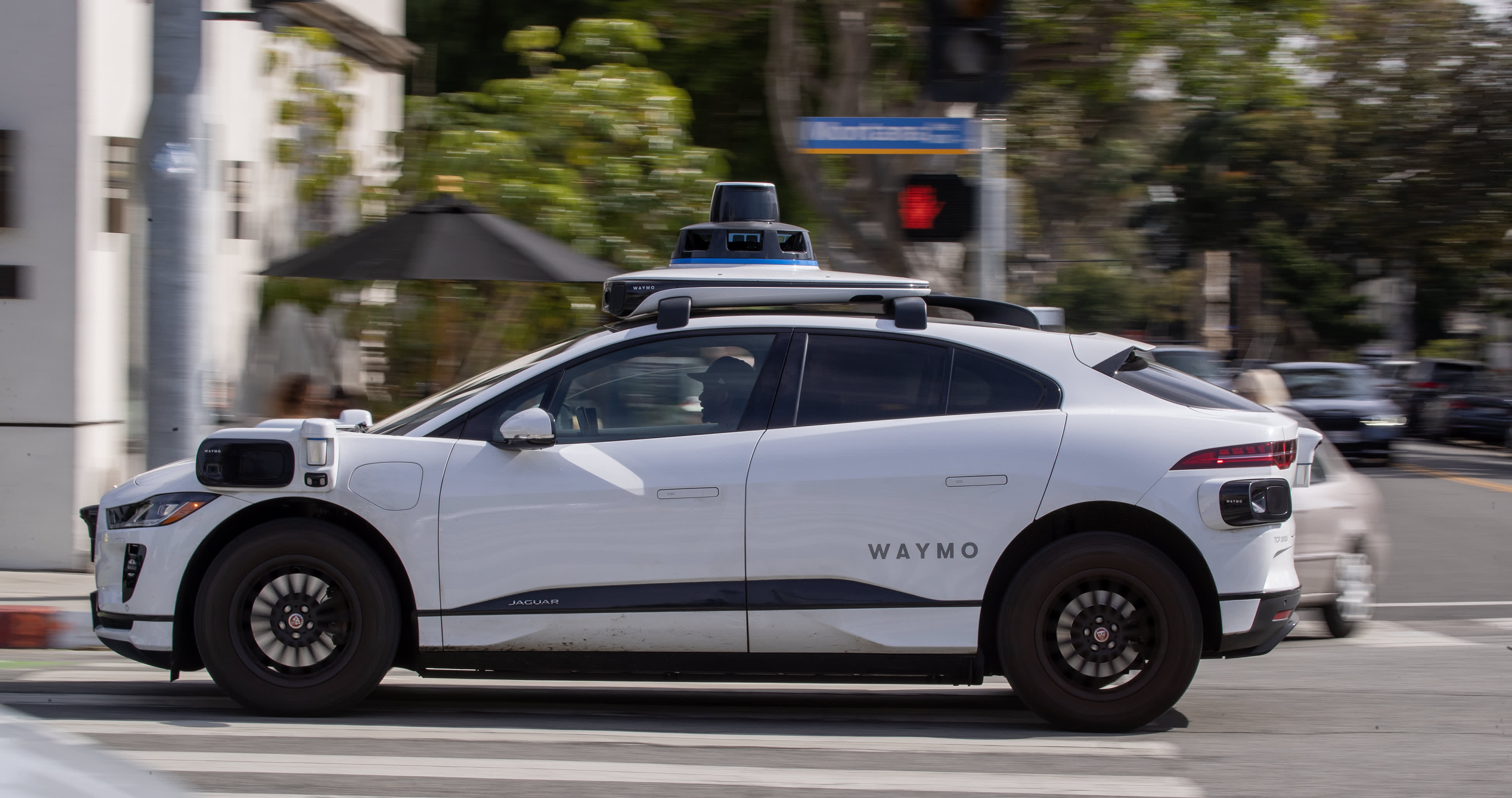 Waymo approved to expand robotaxi service in Los Angeles, SF peninsula - Verve times