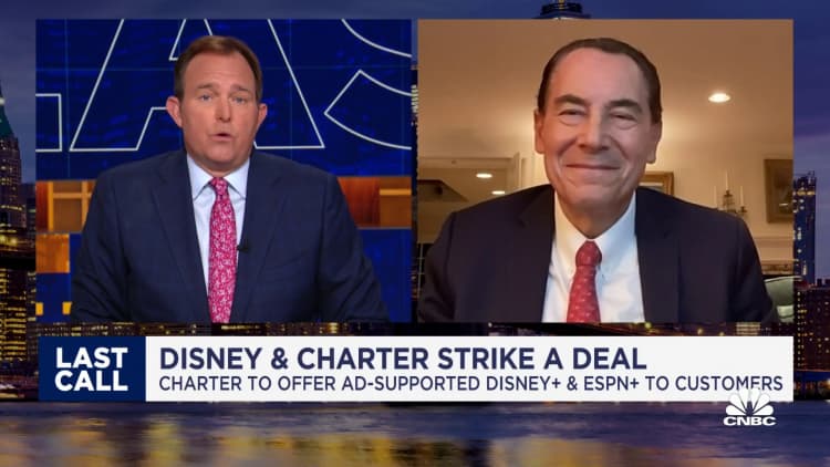 Der Verbraucher sei letztlich der Gewinner des Disney-Charter-Deals, sagt Medienmogul Tom Rogers