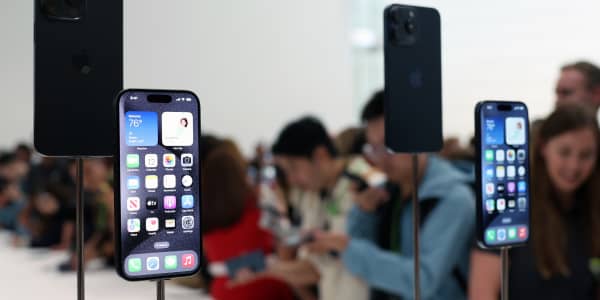 Channel checks in China suggest iPhone orders will be disappointing, Barclays says