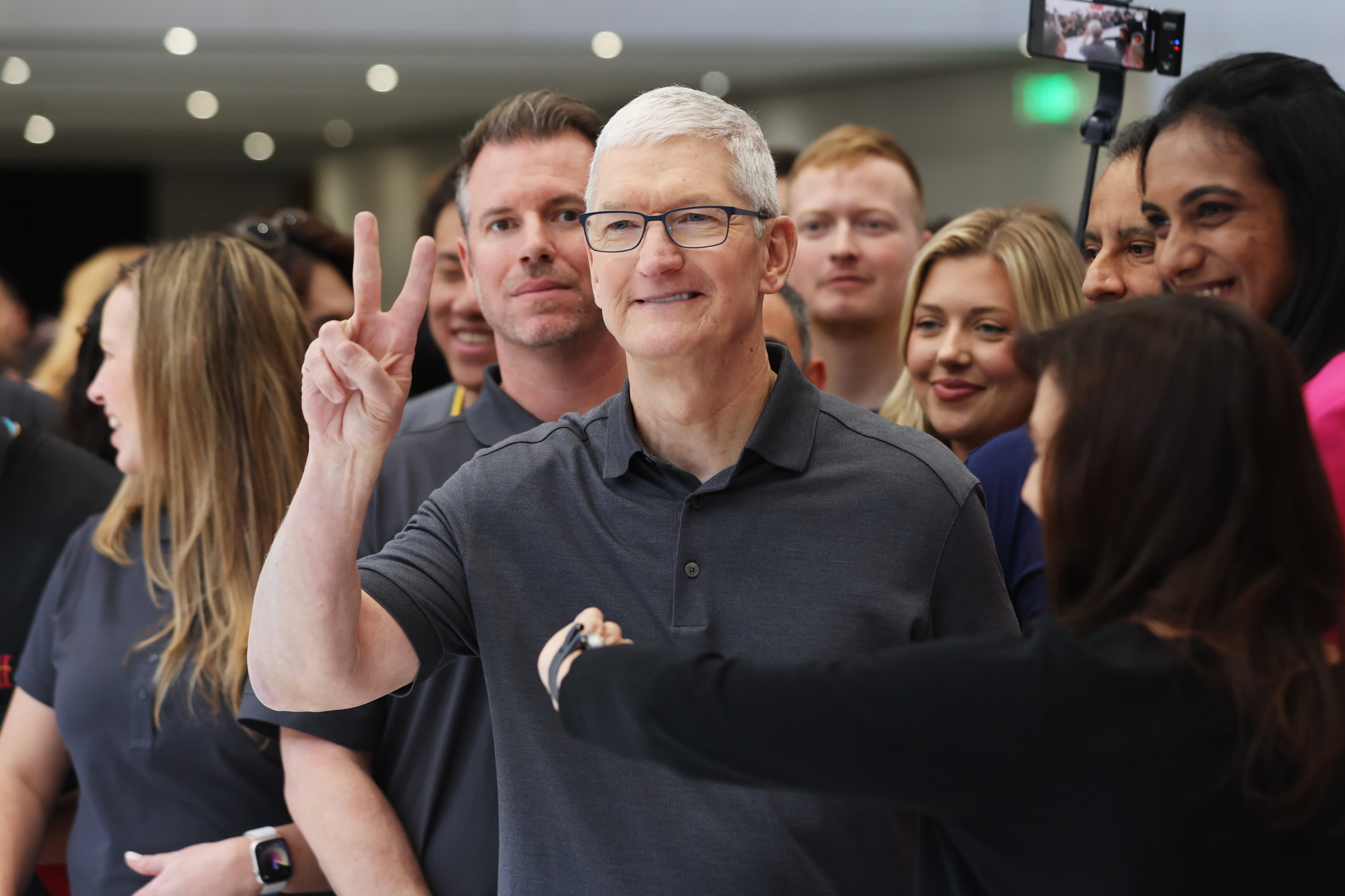iPhone 15, nuovo Apple Watch e AirPods aggiornati