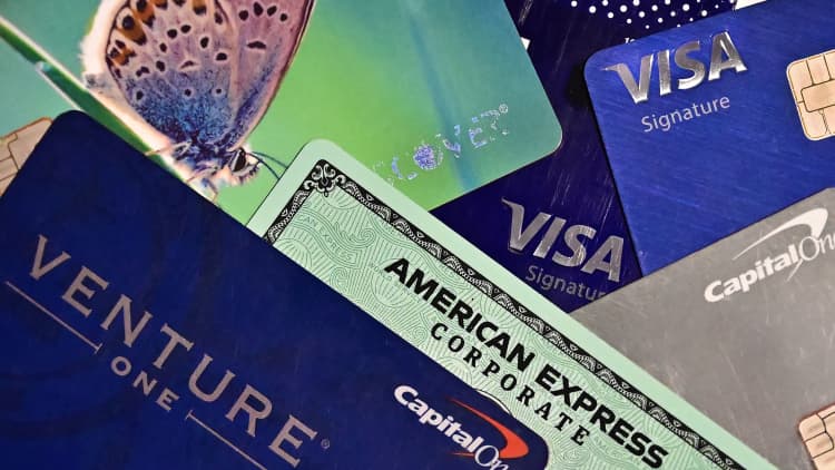 How Americans racked up $1 trillion in credit card bills