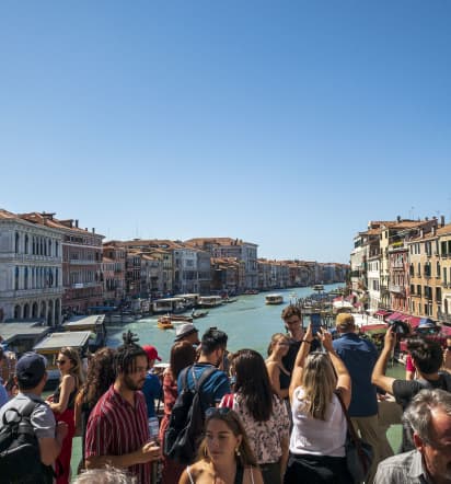 Years in the making, Venice approves a tax on daytrippers 