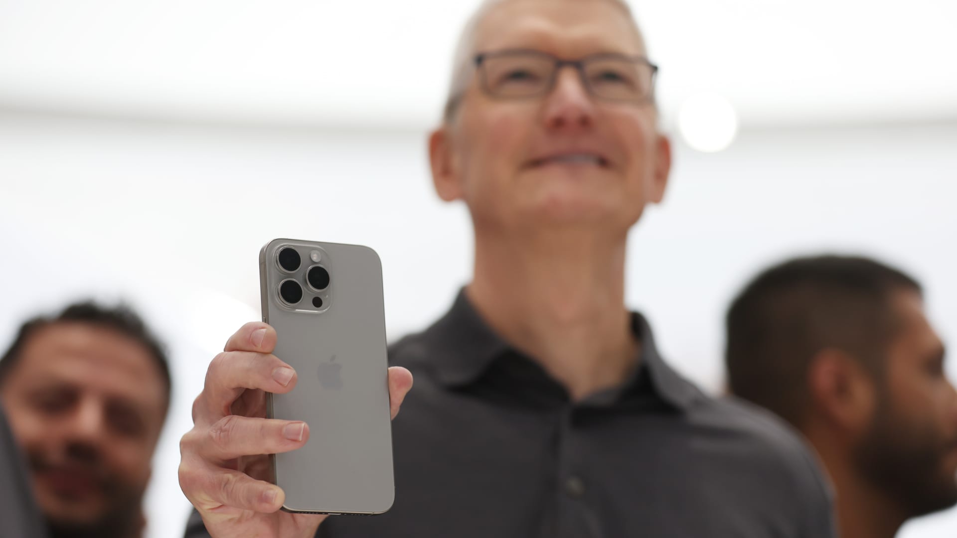 Apple CEO Tim Cook makes surprise visit to China as iPhone 15 gets off to a challenging start