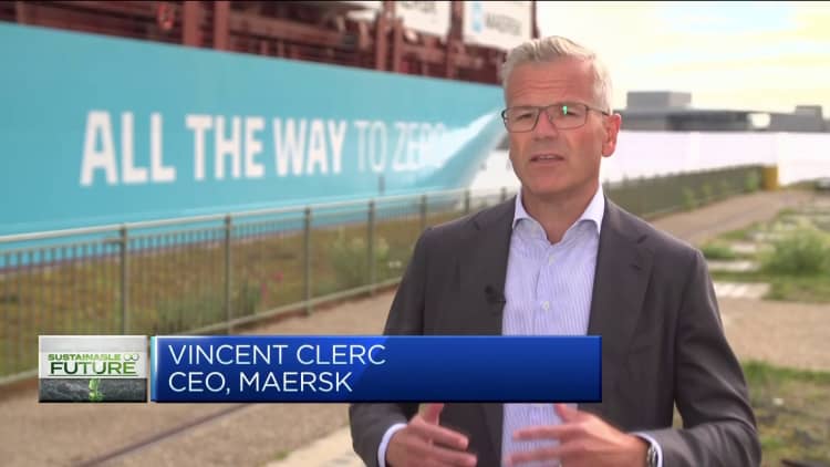 El director ejecutivo de Maersk dice que el gigante del transporte marítimo apoya un impuesto al carbono en la industria