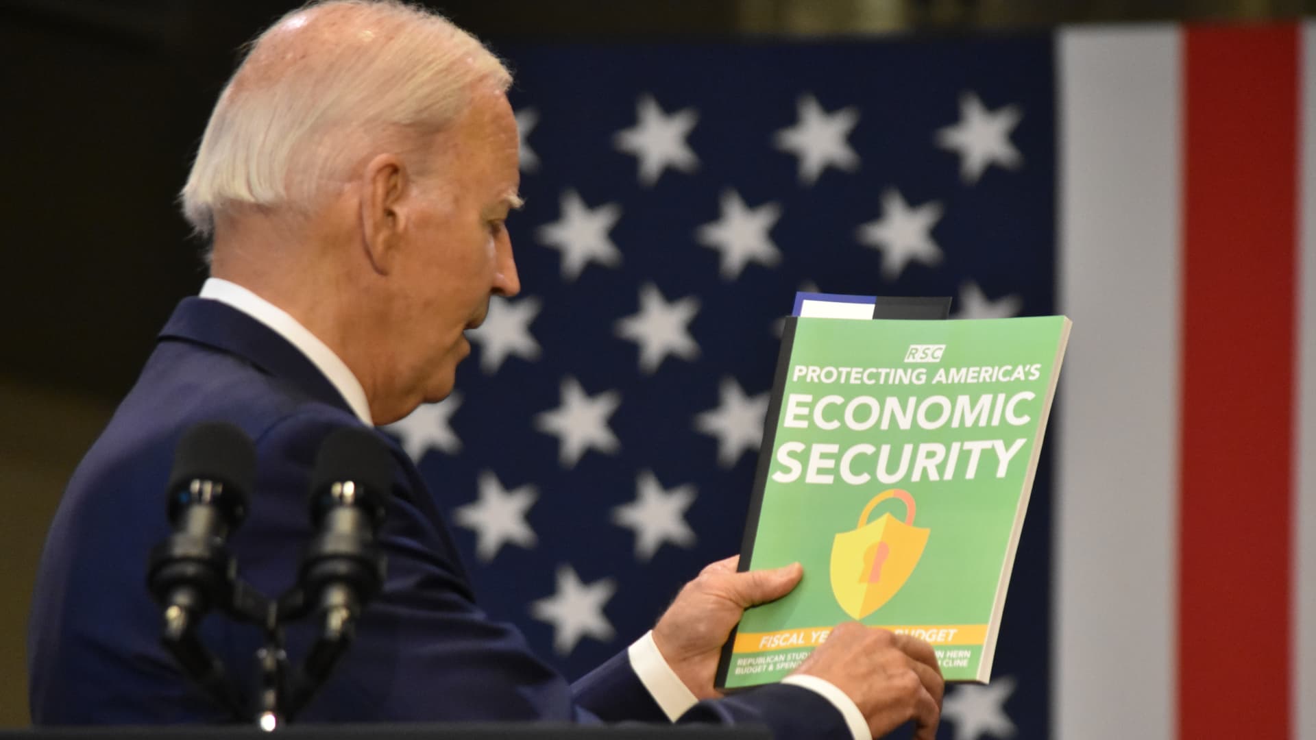 President Biden’s approval amongst small enterprise homeowners hits a brand new low