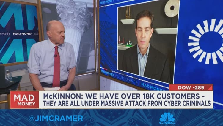 Okta CEO Todd McKinnon goes one-on-one with Jim Cramer