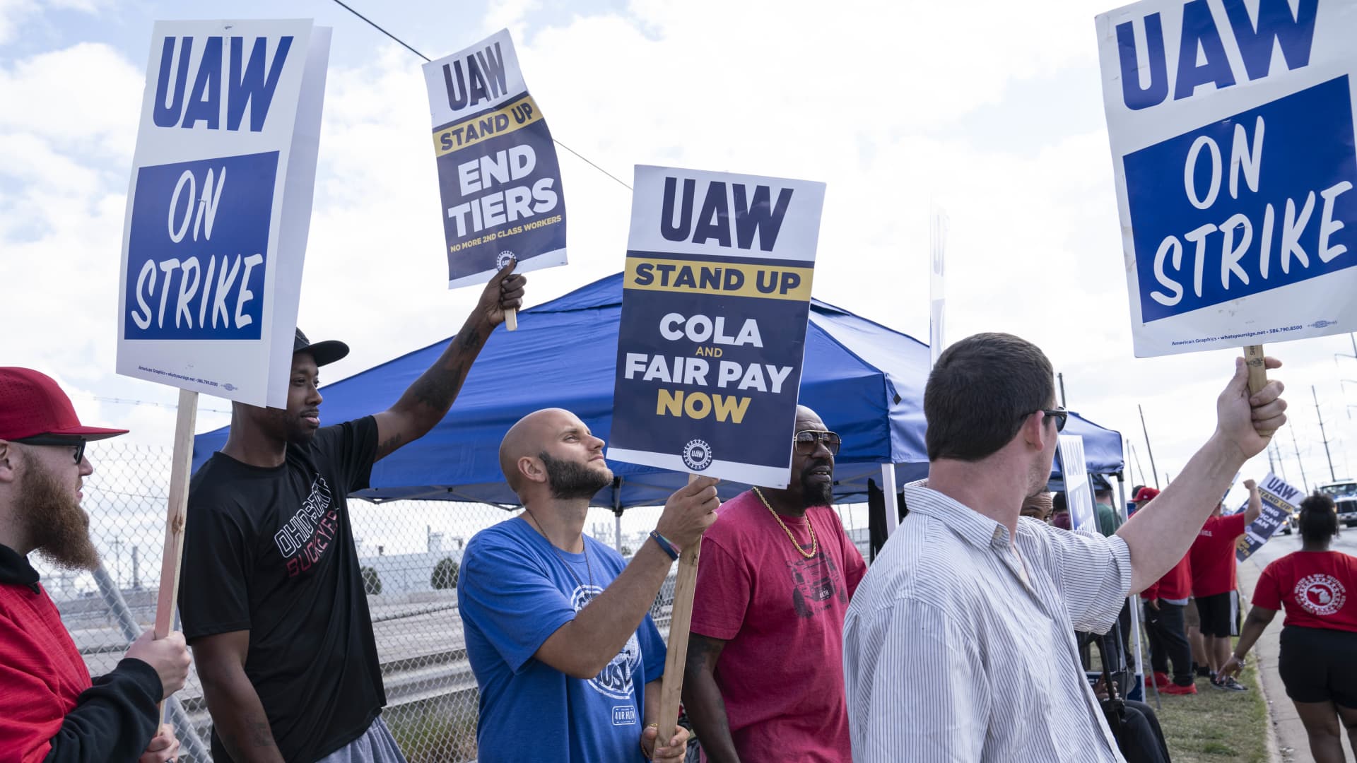 UAW targets 38 facilities at GM and Stellantis for expanded strikes; skips Ford