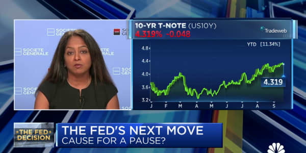 Inflation will return to the Fed's 2% target by next year, says Moody's Analytics' Mark Zandi