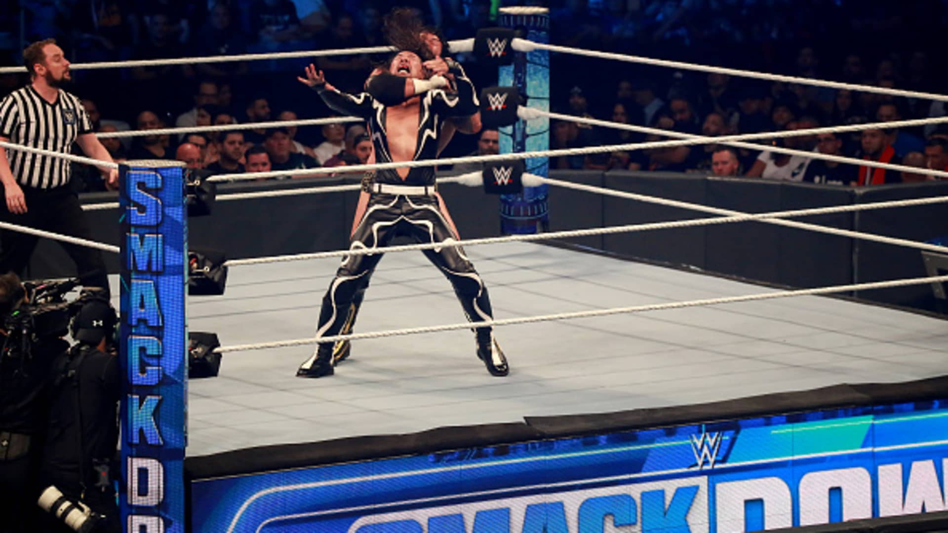 WWE’s SmackDown to return to NBCUniversal’s USA Network in more than .4 billion deal