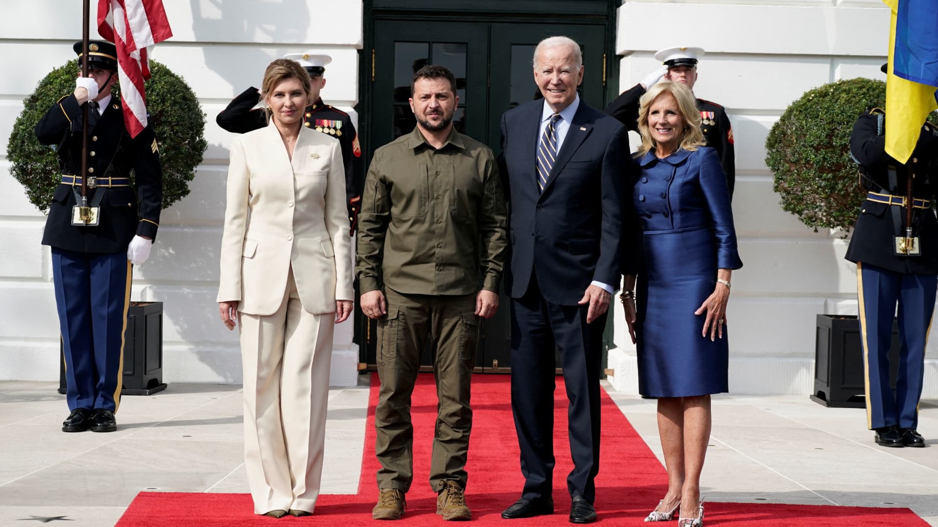 U.S. President Joe Biden and first lady Jill Biden welcome Ukrainian President Volodymyr Zelenskyy and his wife Olena as they arrive at the White House in Washington, September 21, 2023.