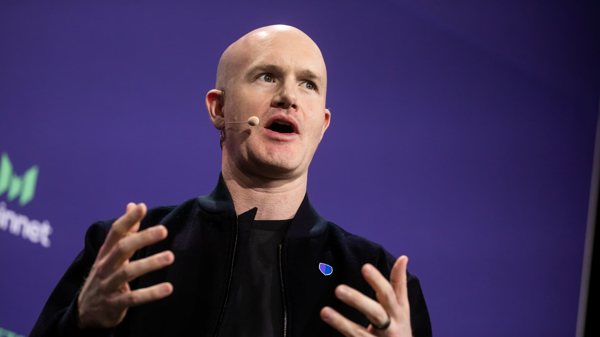 Coinbase CEO slams JPMorgan for banning crypto payments in UK, suggests government should act